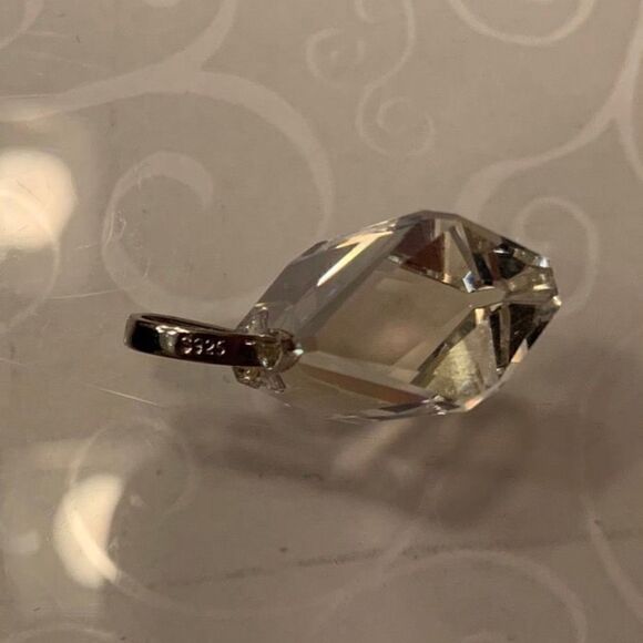 CRYSTAL & Silver Pendant Choker - Picture 4 of 11